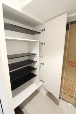 【玄関】 | セレニテフラン野田阪神駅前