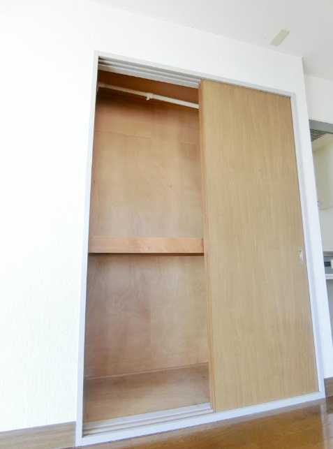 アミックハイム　女性限定　最上階　角部屋の収納