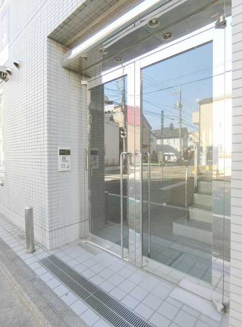 アミックハイム　女性限定　最上階　角部屋のエントランス