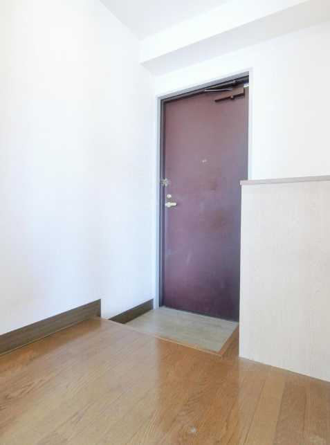 アミックハイム　女性限定　最上階　角部屋の玄関