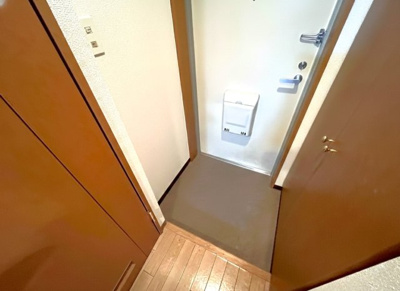 【玄関】 | エスリード三宮フラワーロード | シンプルで使いやすい玄関です