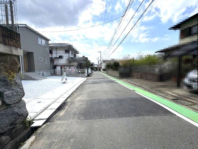 【その他】 | 福岡市南区長住7丁目第9　2号棟（全2棟）【仲介手数料無料・0円】 | 現地写真。前面道路です。