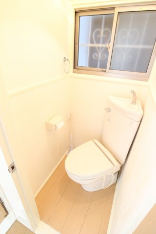 千鳥ヶ丘３丁目貸家のトイレ