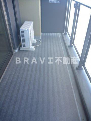 JPレジデンス大阪城東Ⅱ　BRAVI不動産のバルコニー|【JP　RESIDENCE大阪城東Ⅱ】バルコニーがあります