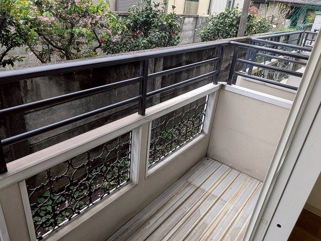 【バルコニー】