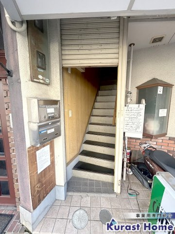 【エントランス】 | 南口店舗　藤井寺駅前2階店舗