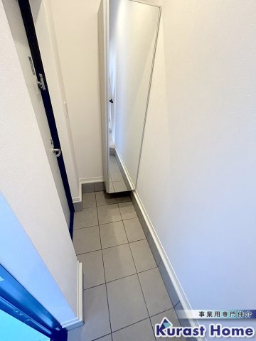 【玄関】 | East Garage Place(イーストガレージプレイス)