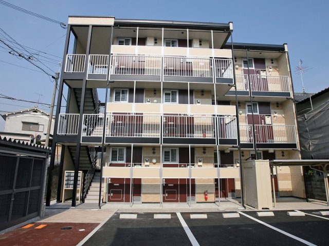 レオパレスクレールドゥの外観