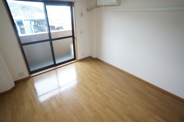 ウィンディヴィレッジの洋室