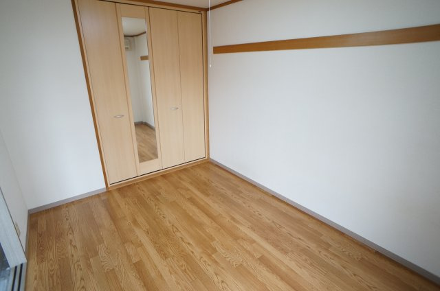 エメリーパレスの洋室