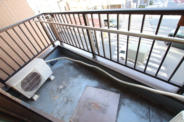 グランフォークスⅠ鷹翔のバルコニー
