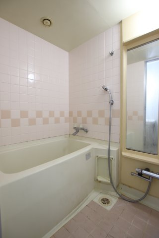 グランフォークスⅠ鷹翔の浴室