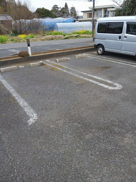 デスパシオBの駐車場