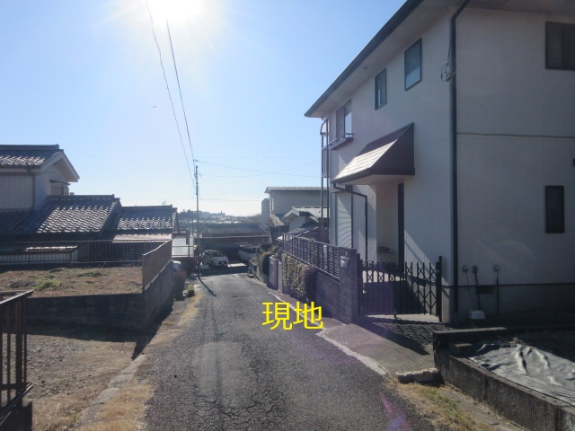中古戸建　東松山市野田1319-174の前面道路含む現地写真