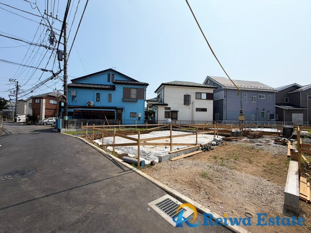 新築戸建　茅ヶ崎市香川1丁目の前面道路含む現地写真