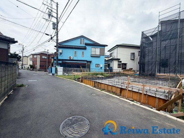 新築戸建　茅ヶ崎市香川1丁目の前面道路含む現地写真