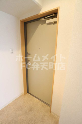 【玄関】 | アスティナ弁天町 | 明るい玄関です