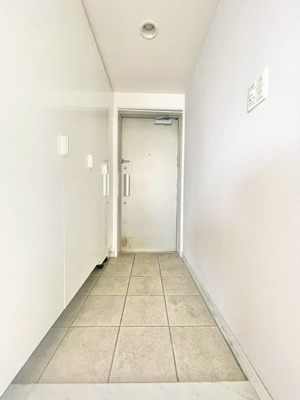 【玄関】 | ネバーランド江坂垂水町 | エイブルだけの嬉しいサービス、ご用意しております。詳細は、お気軽に当社までお問合せ下さいませ！