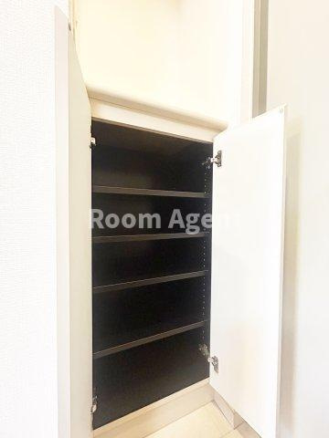 リヴシティ今池の玄関