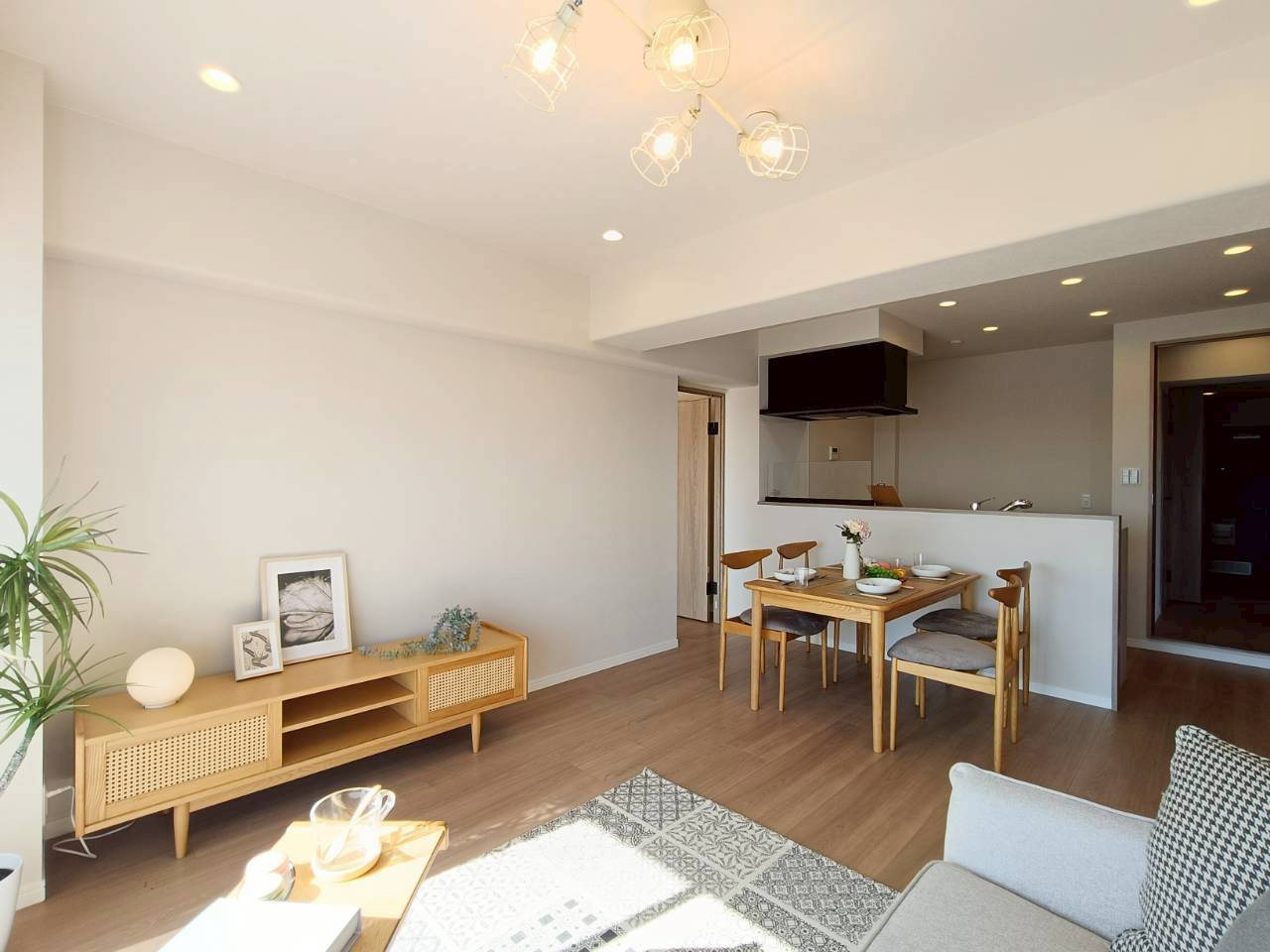 グレースハイツ三郷