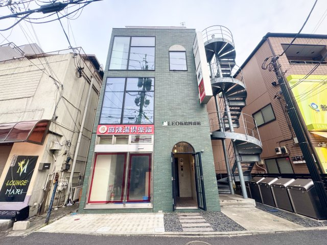 LEO伍拾四番館
