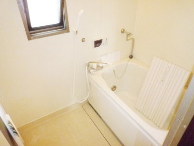 【浴室】 | シャトー志紀 | きれいなお風呂です