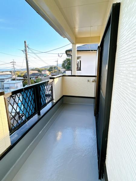 【バルコニー】