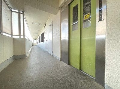 【ロビー】 | 千里スカイラーク