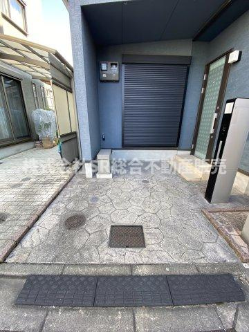 池島町2丁目中古戸建のその他共用部分|自転車・バイク置けます。