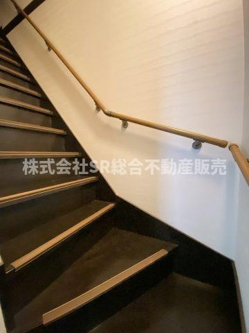 池島町2丁目中古戸建の内装|当日予約も大歓迎です！土日祝、雨の日やお子様連れのお客様の送迎も可能ですのでお気になさらずお問合せ下さい。お仕事終わりのお時間にも柔軟に対応致しますのでお気軽にお申し付け下さいませ。