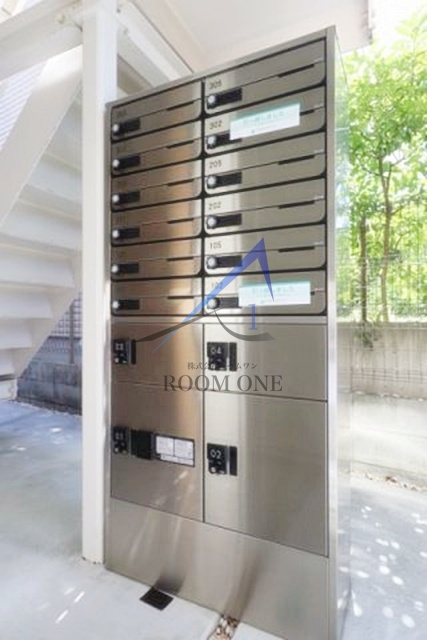 リキュー王子神谷のその他共用部分|宅配ボックスです。