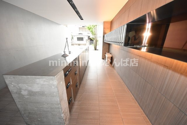 アドバンス心斎橋ネクスチャーのエントランス