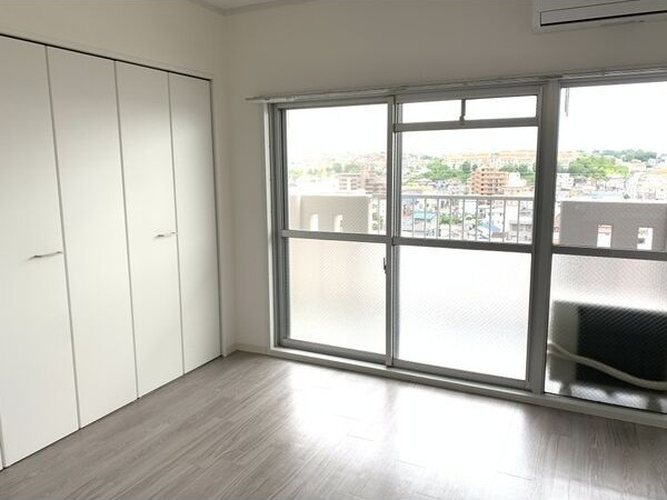 エステート鳴海のバルコニー