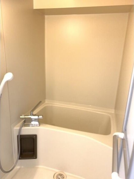 エステート鳴海の浴室