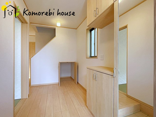 桶川市加納　中古戸建の玄関|26.2.6　撮影済み