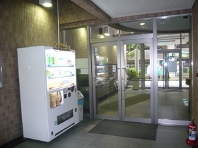 【エントランス】 | ベイステート安間
