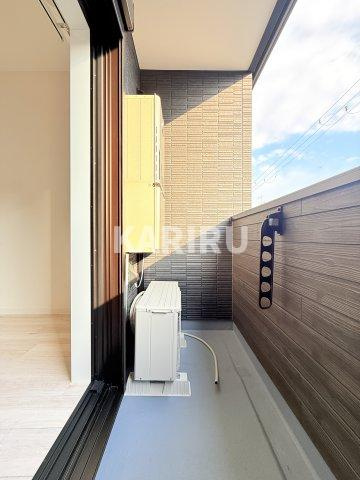 ナガモリ鶴橋ビルのバルコニー