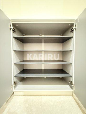 ナガモリ鶴橋ビルの内装