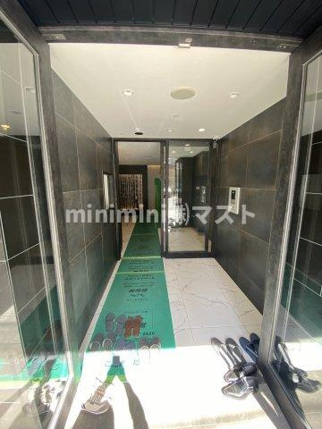ソルテラス阿波座ウィズのエントランス