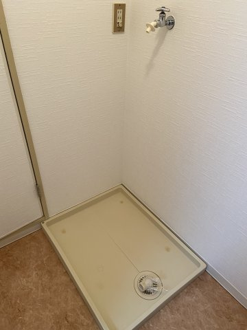 セジュールヒガシAの設備|洗濯機置場