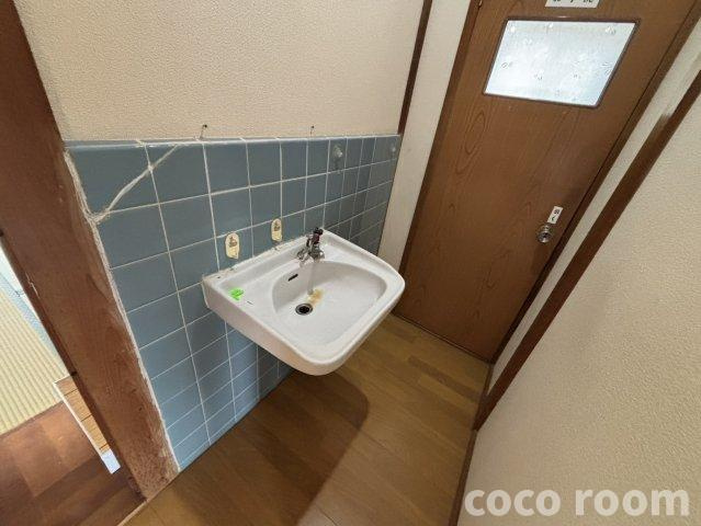 焼津市石脇借家の独立洗面台