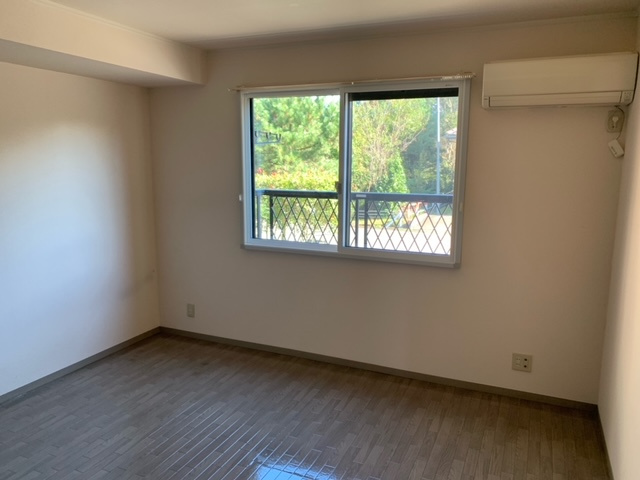 セジュールシャルマンの洋室