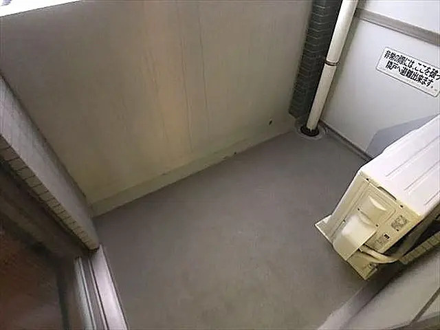 レヴィーナ東京八重洲通りのバルコニー