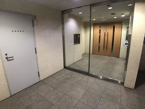 レヴィーナ東京八重洲通りのロビー