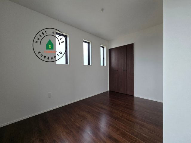 宇土市岩小曽町第3-2棟（12号棟）　の内観：施工例|穏やかな光が差し込む室内には、穏やかな時間が流れます。