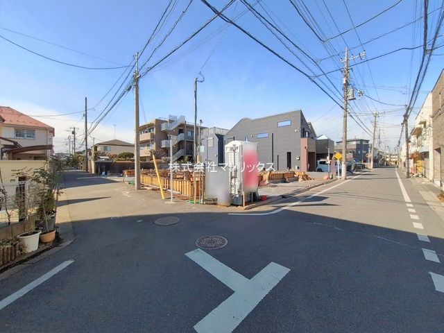 練馬区下石神井4丁目　東南角地×南道路　駅チカ限定4棟の前面道路含む現地写真