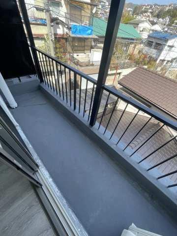ヴァンクール高東町のバルコニー