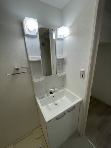 ヴァンクール高東町の洗面所