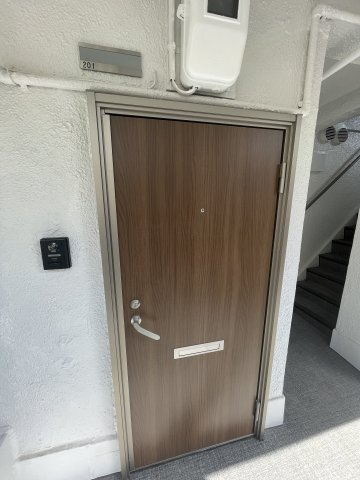 ヴァンクール高東町の玄関