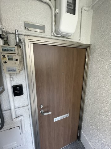 ヴァンクール高東町の玄関